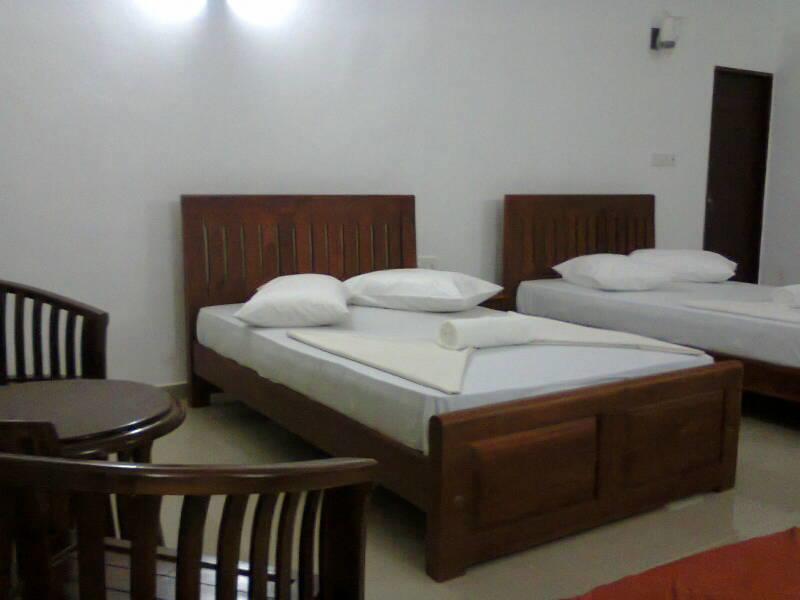 New Sunrise Hotel Batticaloa Exterior photo
